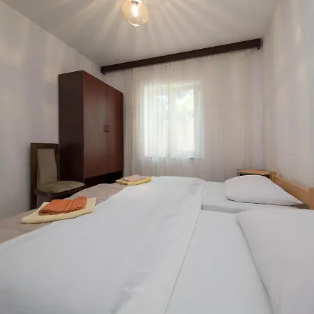 Biserka Apartament *