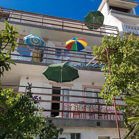 Apartment Biserka