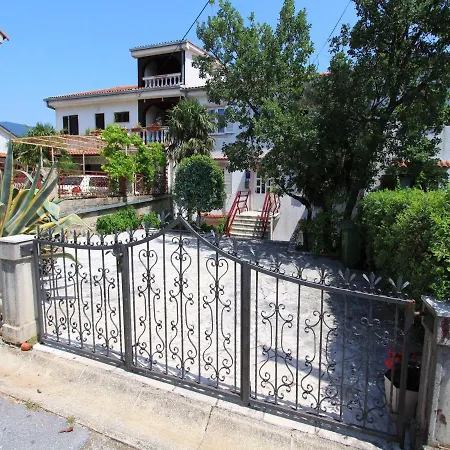 Biserka Apartment *
